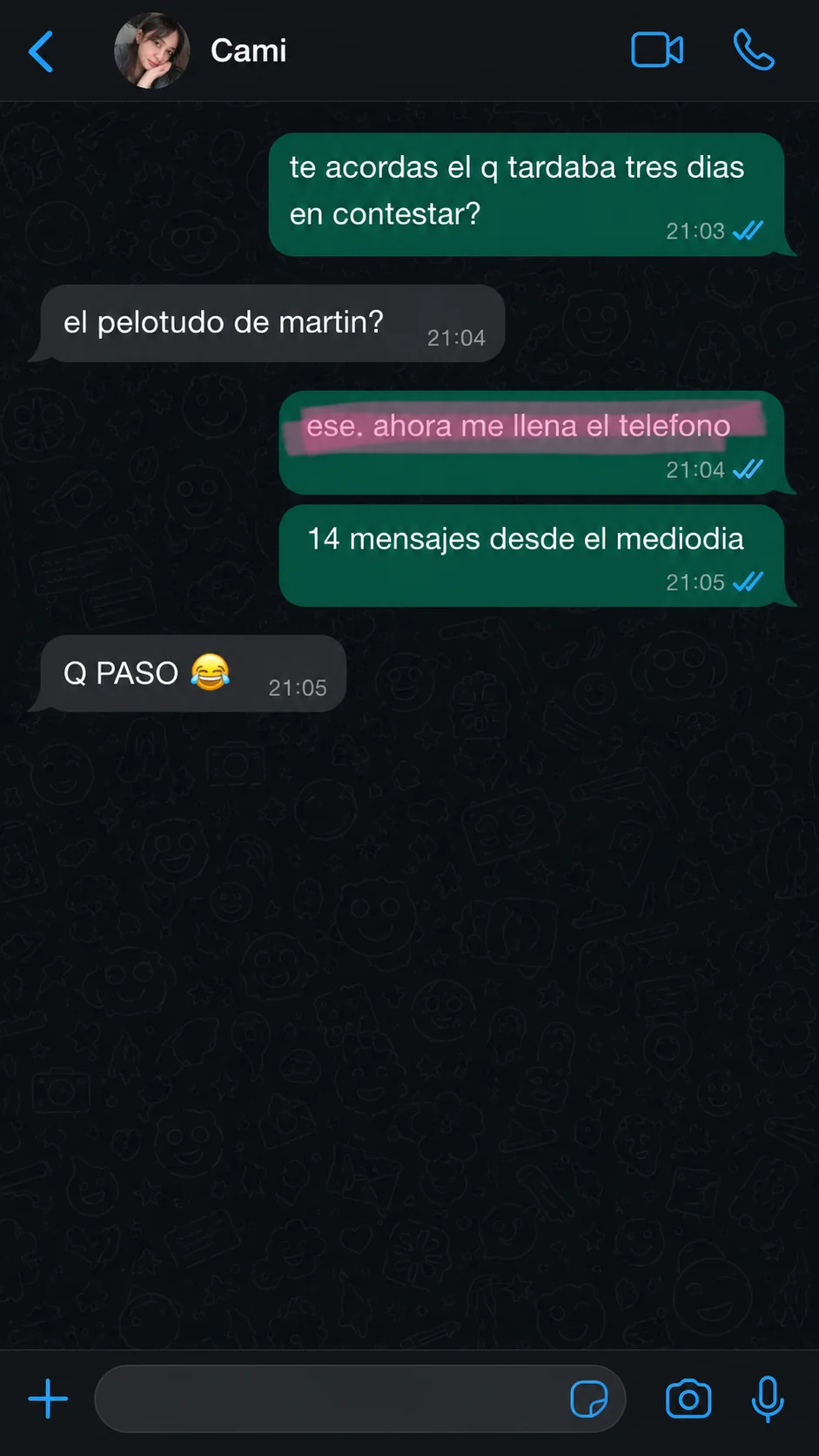 el que tardaba tres días en contestar ahora me llena el teléfono
